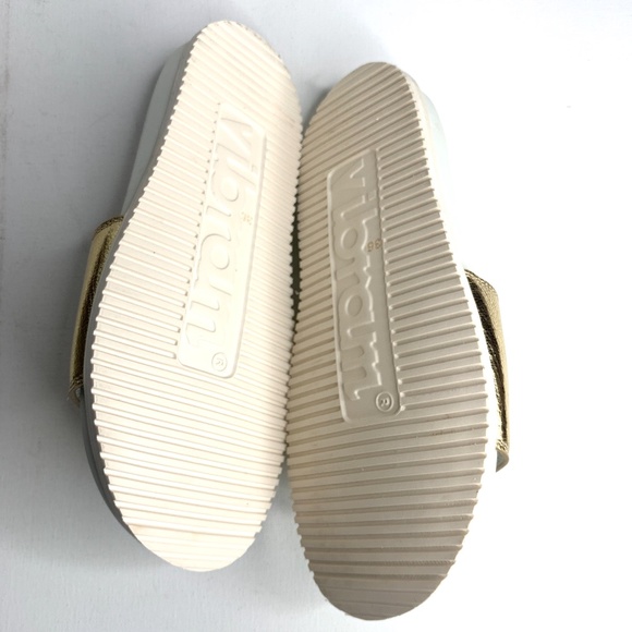 Buscemi Women's Metallic Gold Leather Slide Sandal - Picture 7 of 7